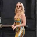 สติกเกอร์