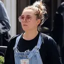 สติกเกอร์